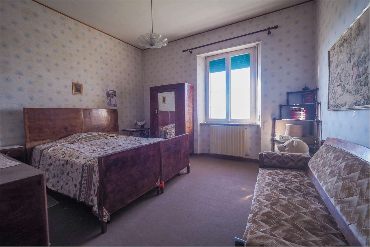 VILLA SINGOLA DA RISTRUTTURARE — Commerciale di prestigio in vendita a Perugia — anteprima 22