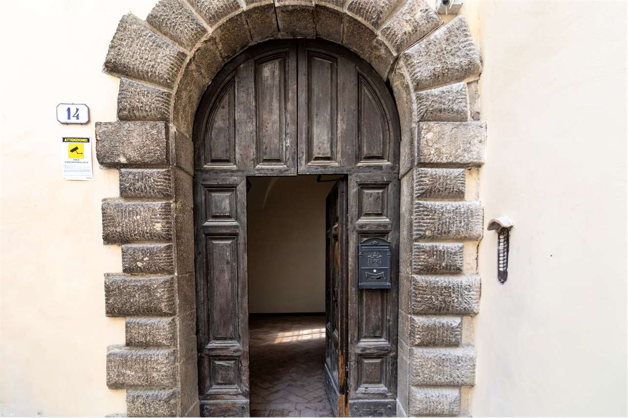 Residenza nobiliare del ‘500 con giardino privato — Appartamento venduto a Spoleto — anteprima 10