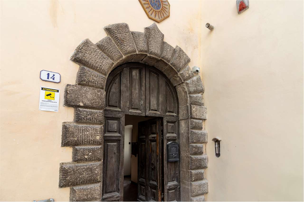 Residenza nobiliare del ‘500 con giardino privato — Appartamento venduto a Spoleto — anteprima 14
