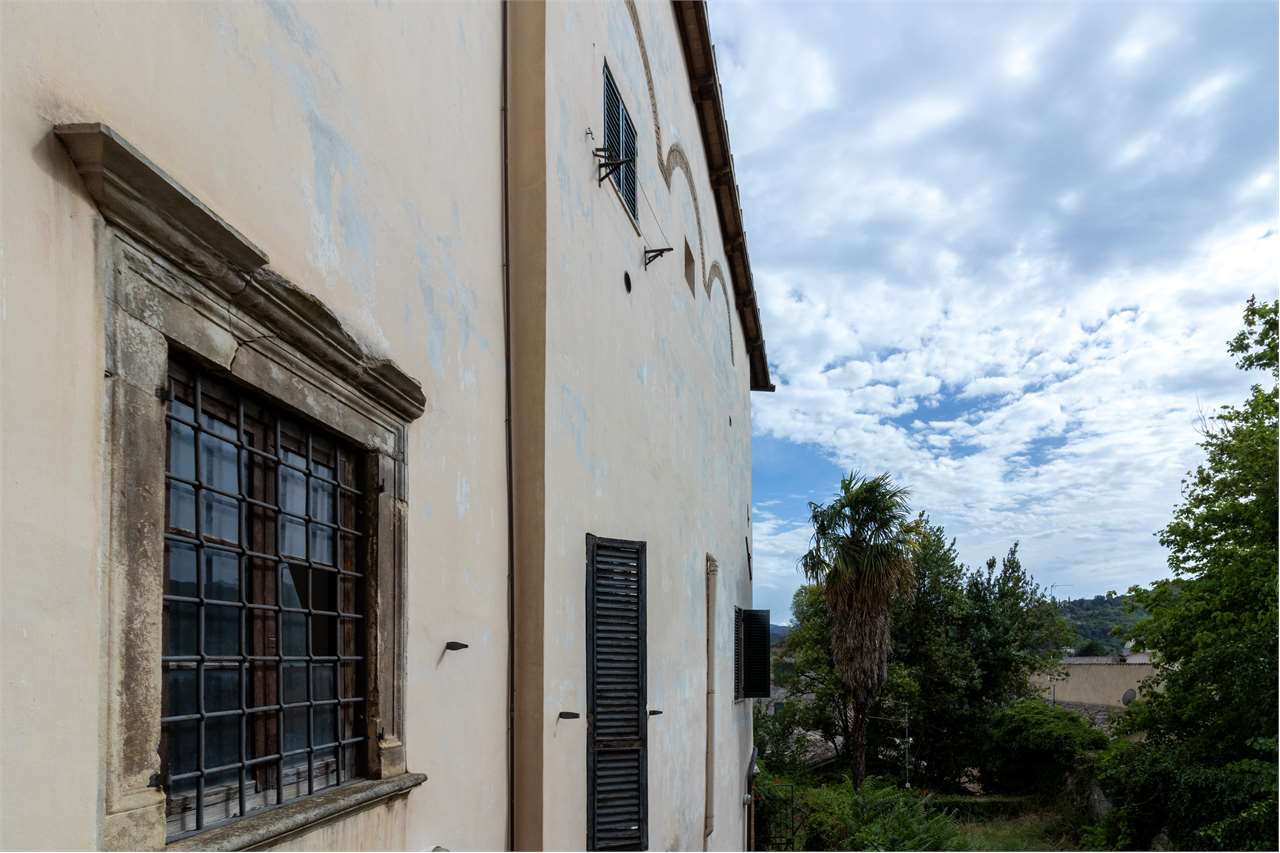 Residenza nobiliare del ‘500 con giardino privato — Appartamento venduto a Spoleto — anteprima 18