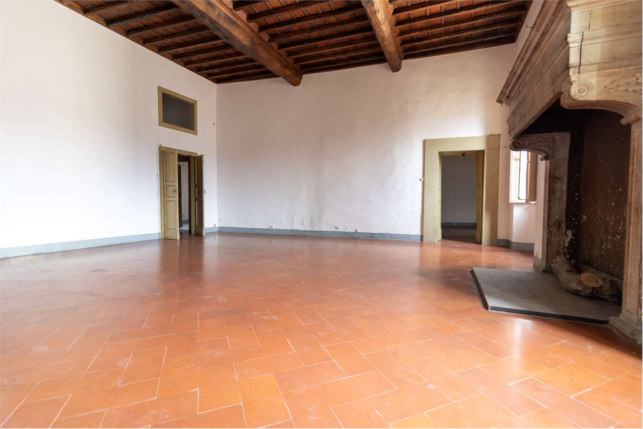 Residenza nobiliare del ‘500 con giardino privato — Appartamento venduto a Spoleto — anteprima 35