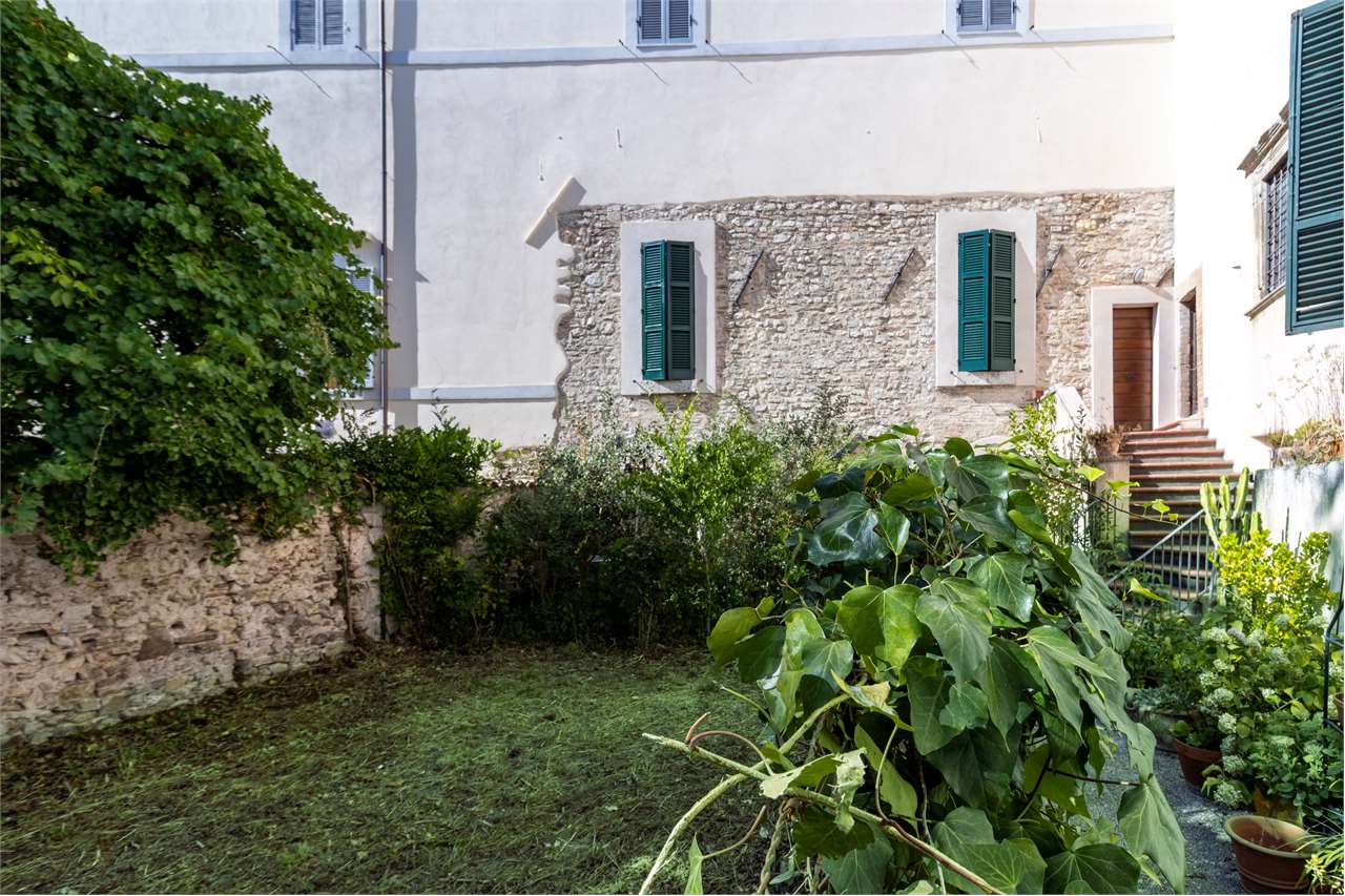 Residenza nobiliare del ‘500 con giardino privato — Appartamento venduto a Spoleto — anteprima 19