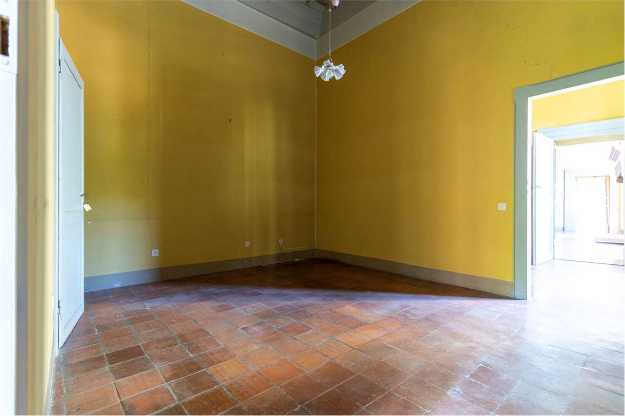 Residenza nobiliare del ‘500 con giardino privato — Appartamento venduto a Spoleto — anteprima 74