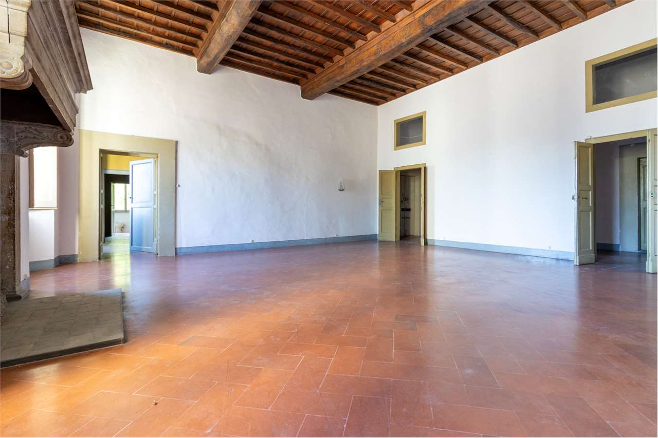 Residenza nobiliare del ‘500 con giardino privato — Appartamento venduto a Spoleto — anteprima 24