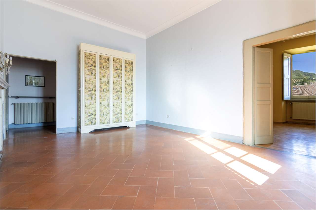 Residenza nobiliare del ‘500 con giardino privato — Appartamento venduto a Spoleto — anteprima 42