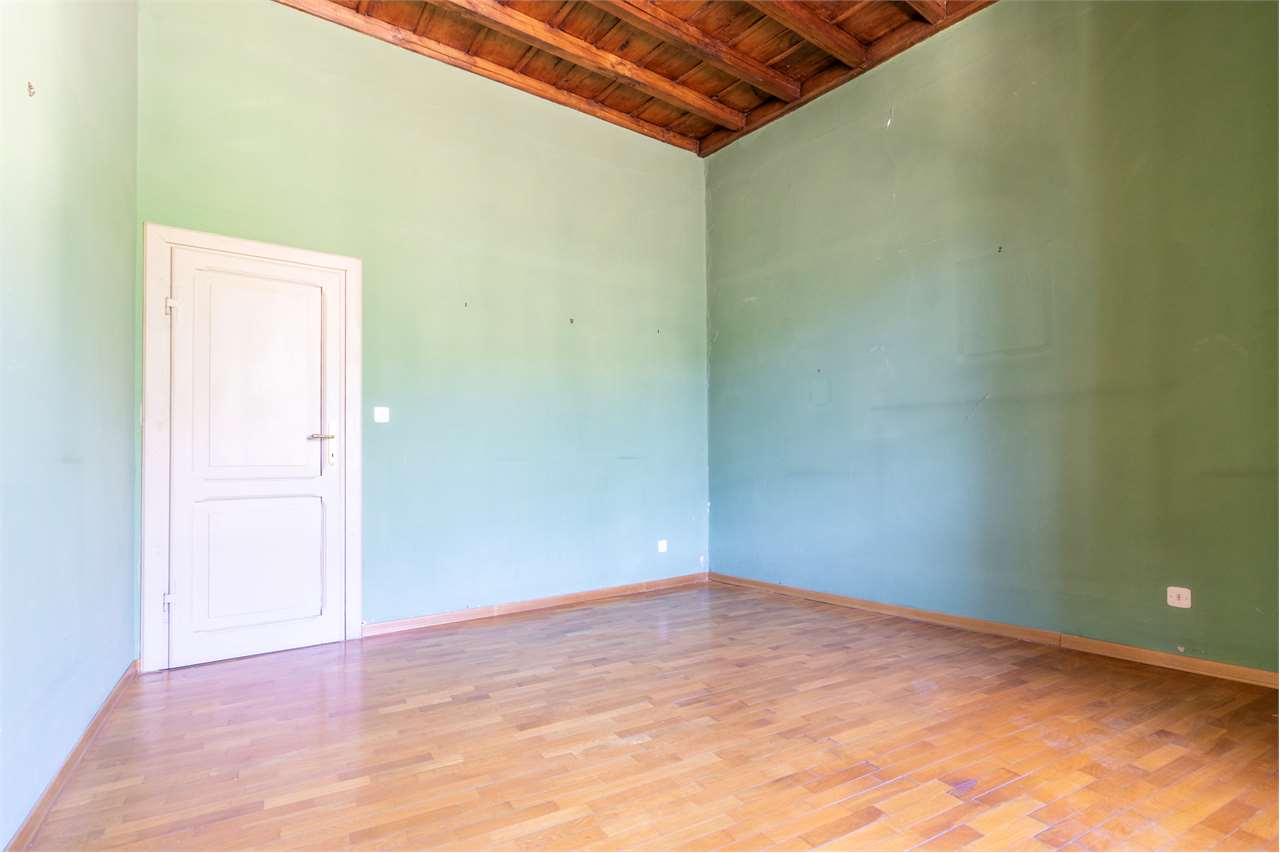 Residenza nobiliare del ‘500 con giardino privato — Appartamento venduto a Spoleto — anteprima 67