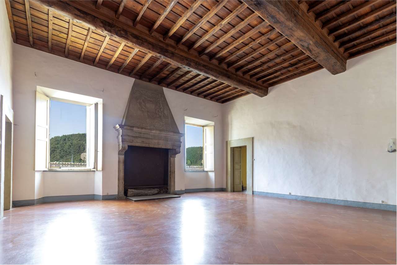 Residenza nobiliare del ‘500 con giardino privato — Appartamento venduto a Spoleto — anteprima 23