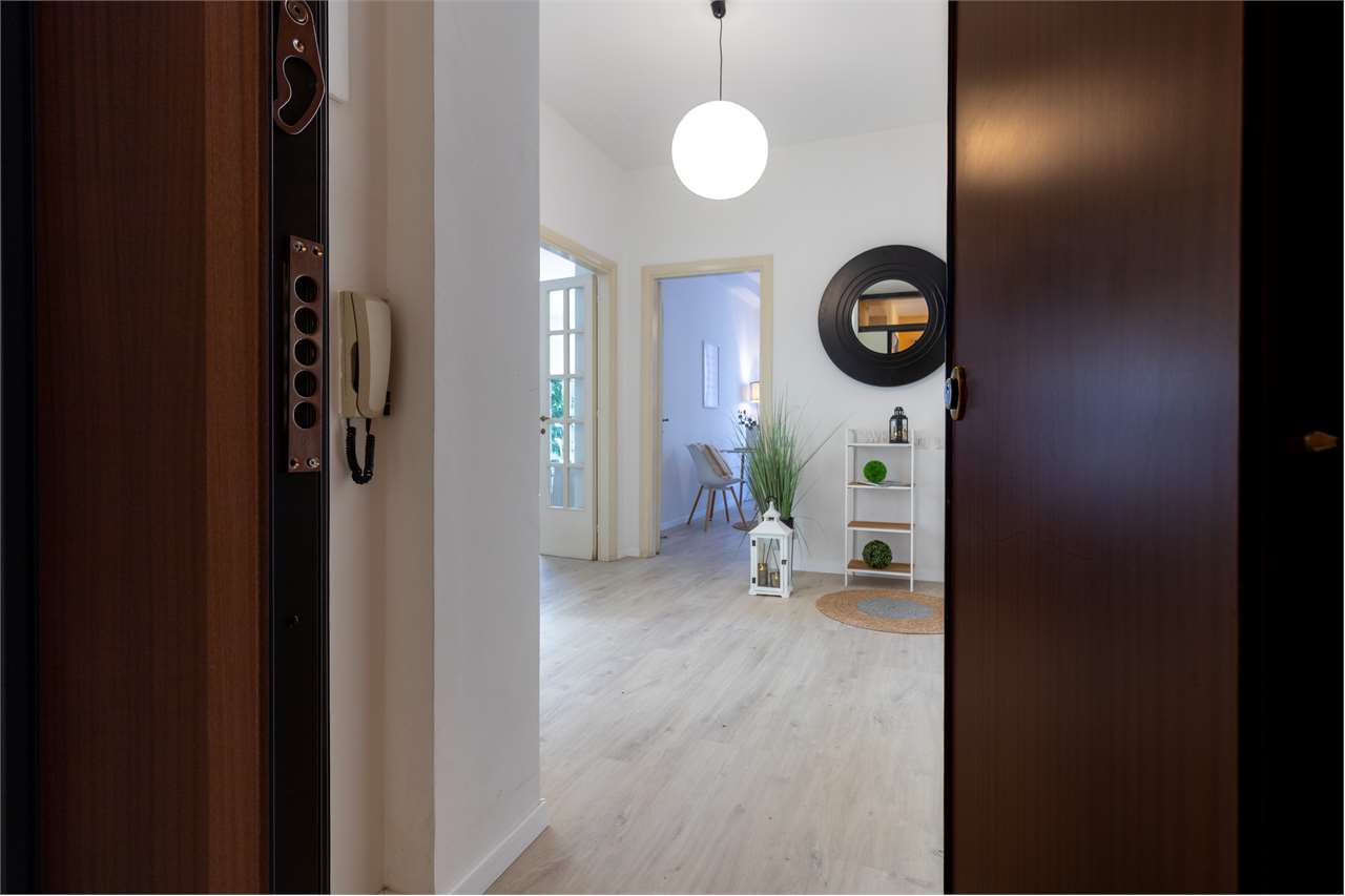Ampio appartamento ristrutturato con garage in zona centrale — venduto a Spoleto — anteprima 5