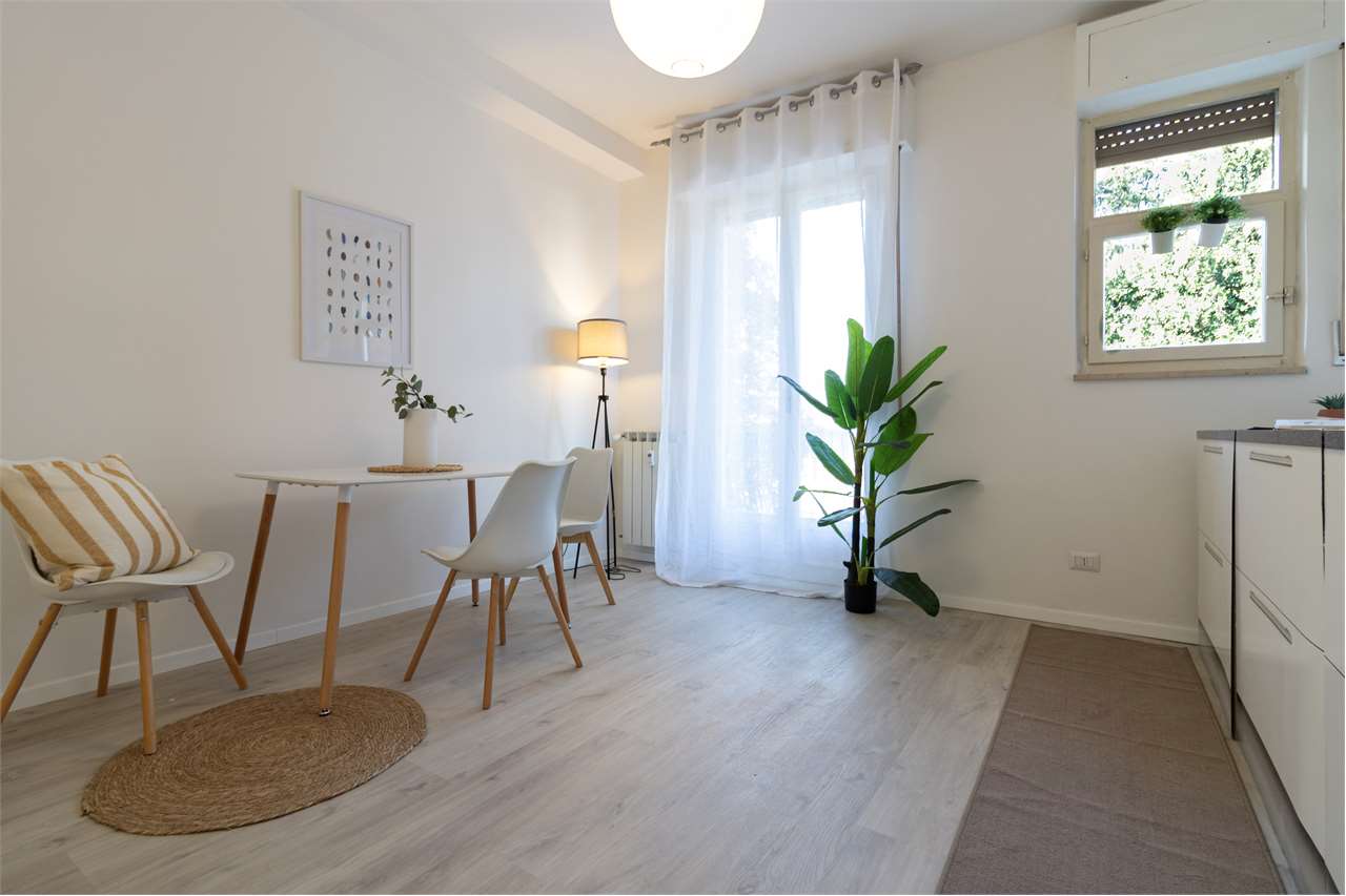 Ampio appartamento ristrutturato con garage in zona centrale — venduto a Spoleto — anteprima 11