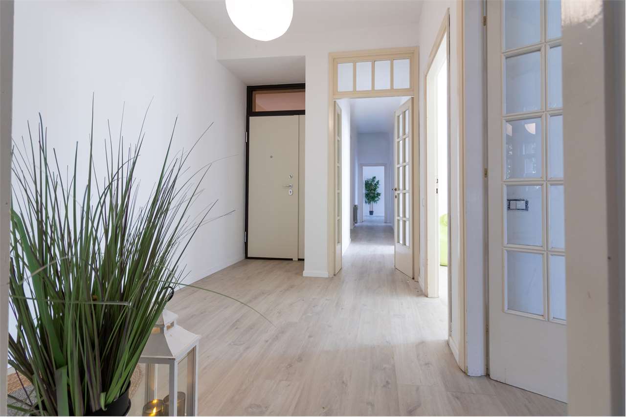 Ampio appartamento ristrutturato con garage in zona centrale — venduto a Spoleto — anteprima 7