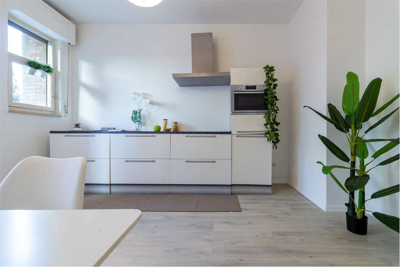 Ampio appartamento ristrutturato con garage in zona centrale — venduto a Spoleto — anteprima 13