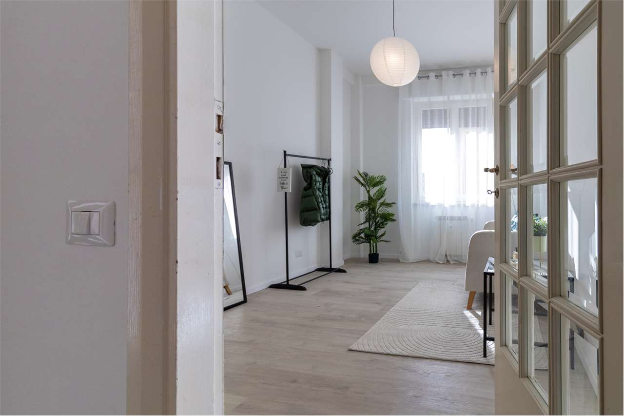 Ampio appartamento ristrutturato con garage in zona centrale — venduto a Spoleto — anteprima 39