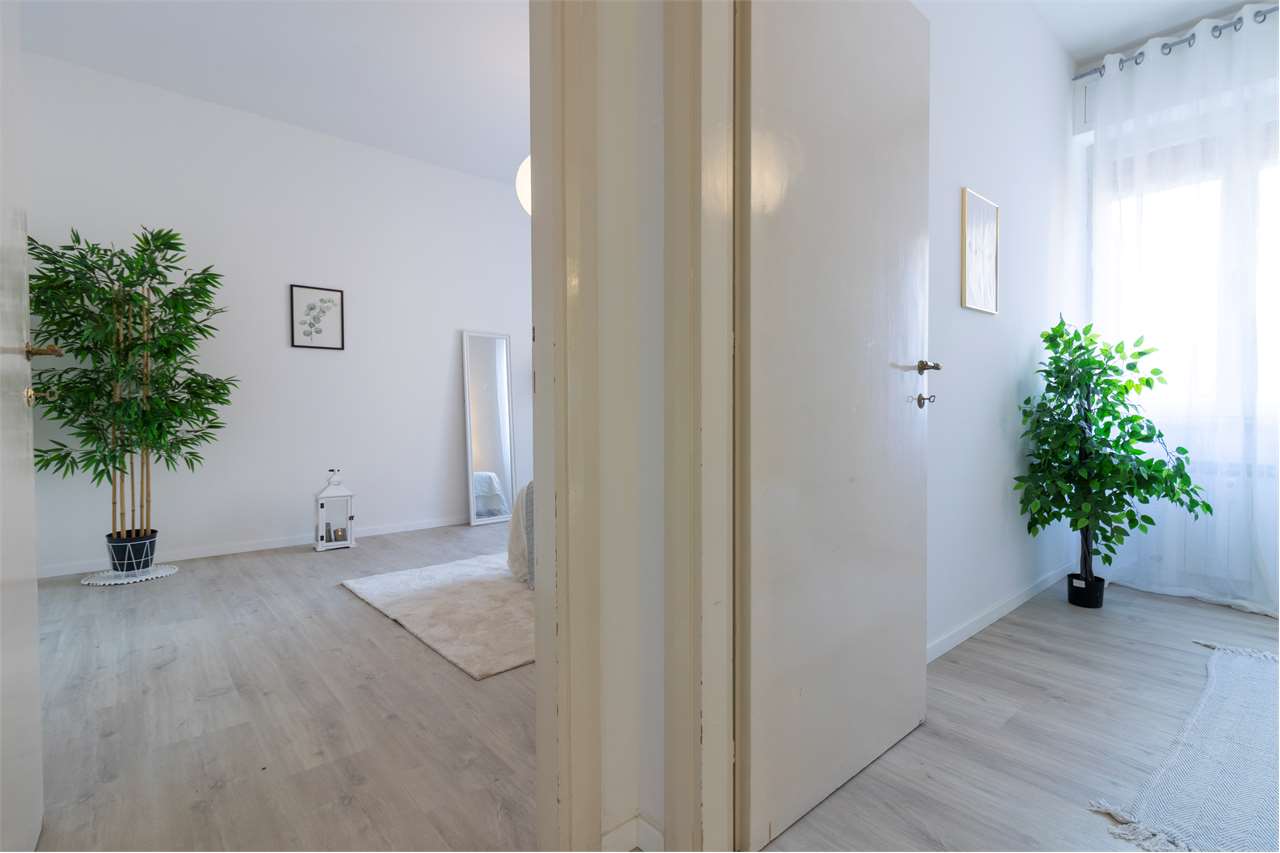 Ampio appartamento ristrutturato con garage in zona centrale — venduto a Spoleto — anteprima 54