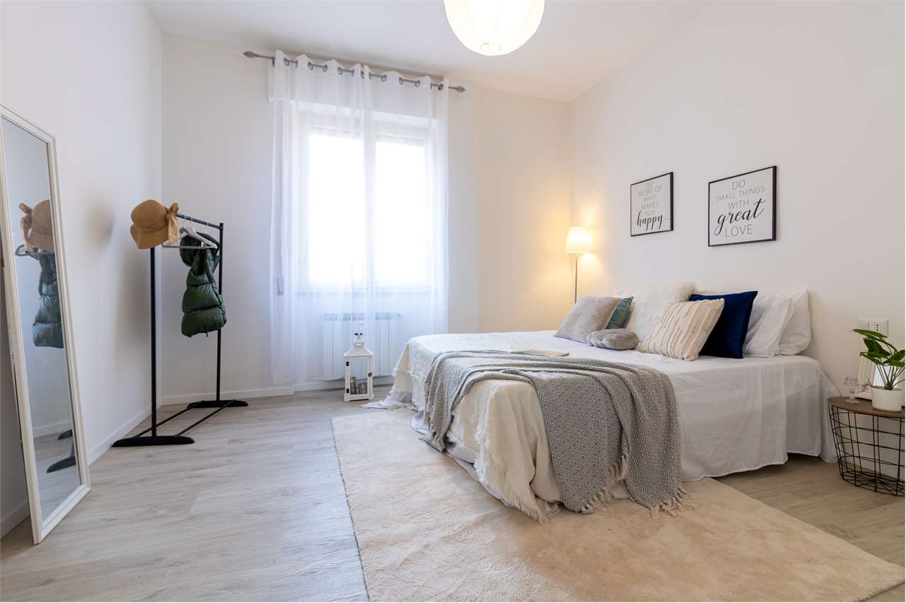 Ampio appartamento ristrutturato con garage in zona centrale — venduto a Spoleto — anteprima 63
