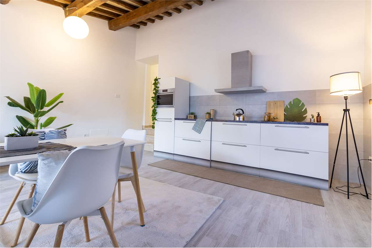 Eclusivo Duplex panoramico con ascensore, ristrutturato. — di prestigio in vendita a Spoleto — anteprima 7