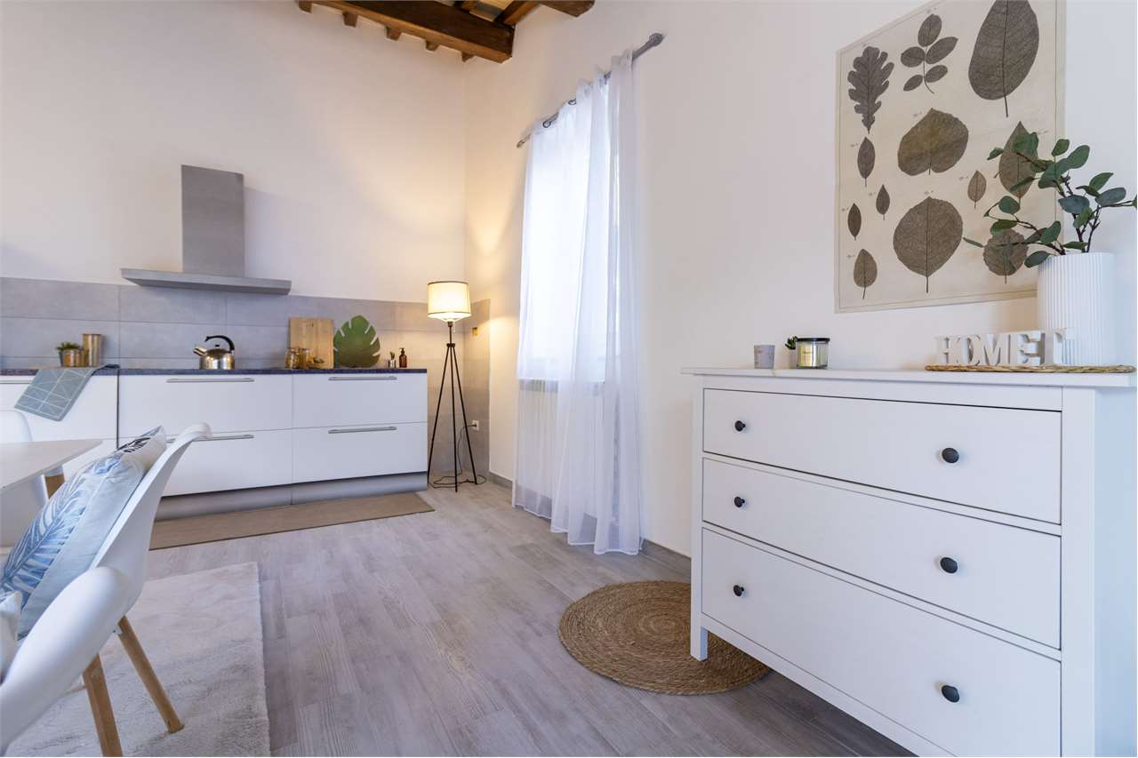 Eclusivo Duplex panoramico con ascensore, ristrutturato. — di prestigio in vendita a Spoleto — anteprima 8