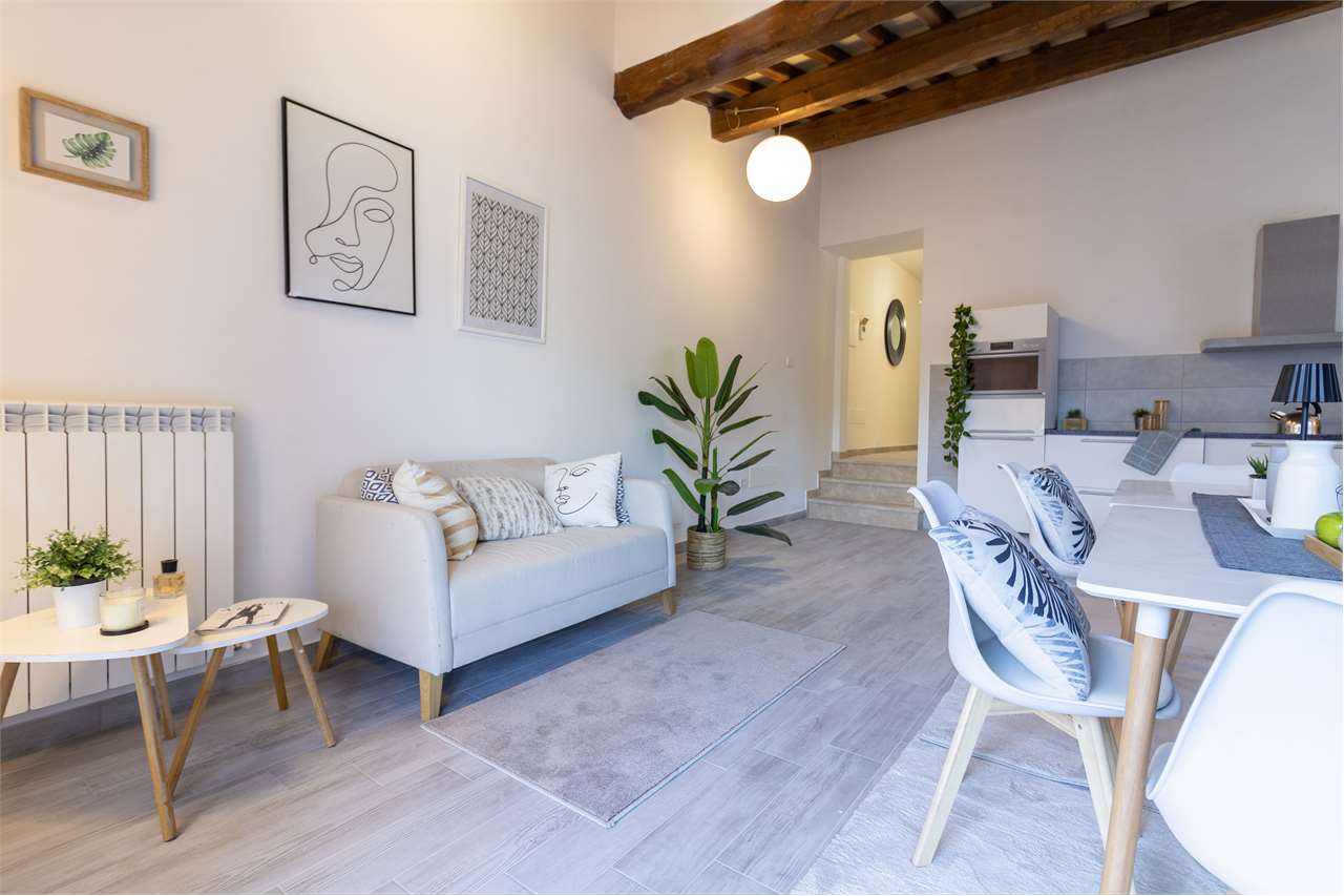 Eclusivo Duplex panoramico con ascensore, ristrutturato. — di prestigio in vendita a Spoleto — anteprima 16