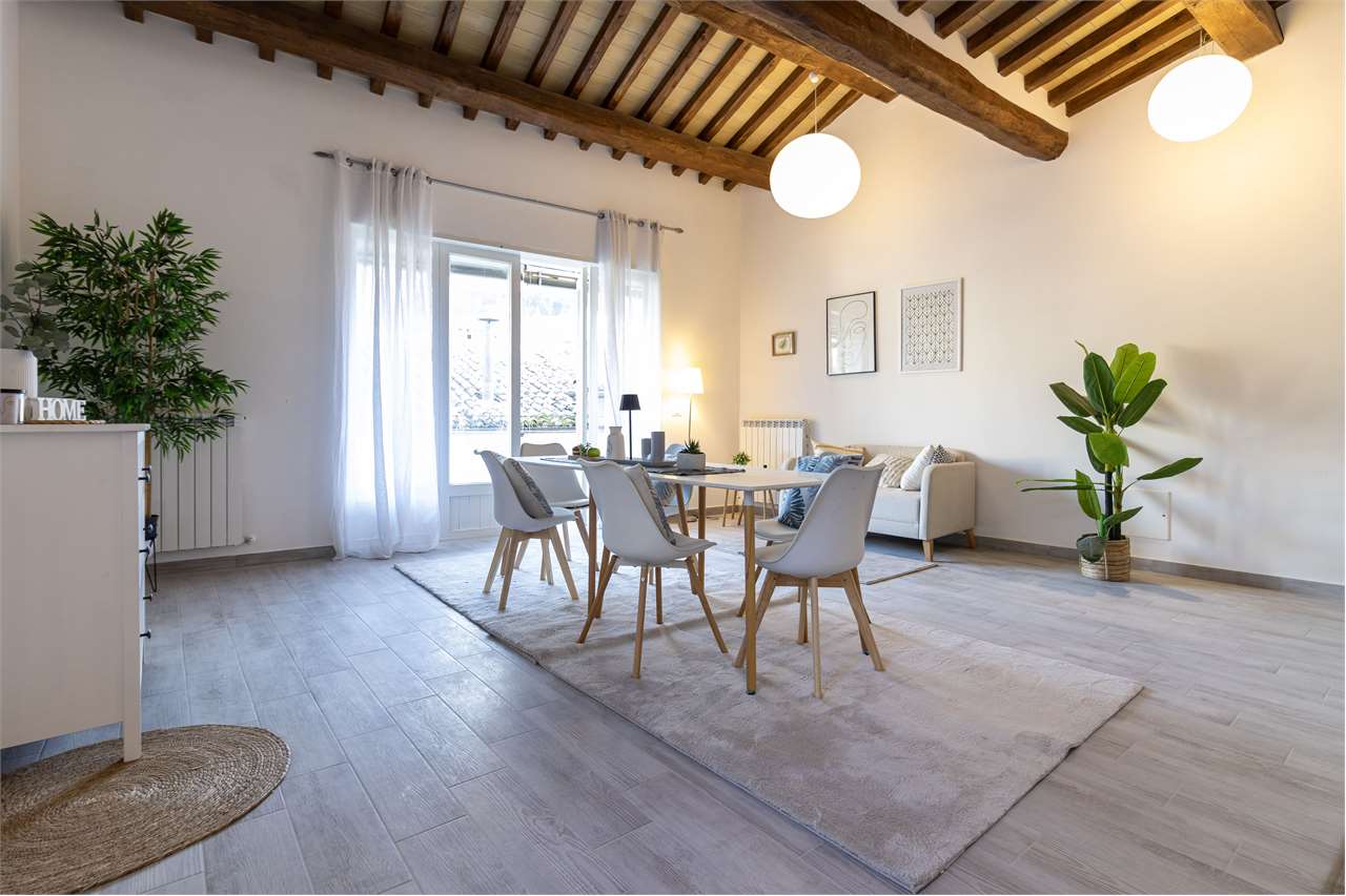 Eclusivo Duplex panoramico con ascensore, ristrutturato. — di prestigio in vendita a Spoleto — anteprima 20