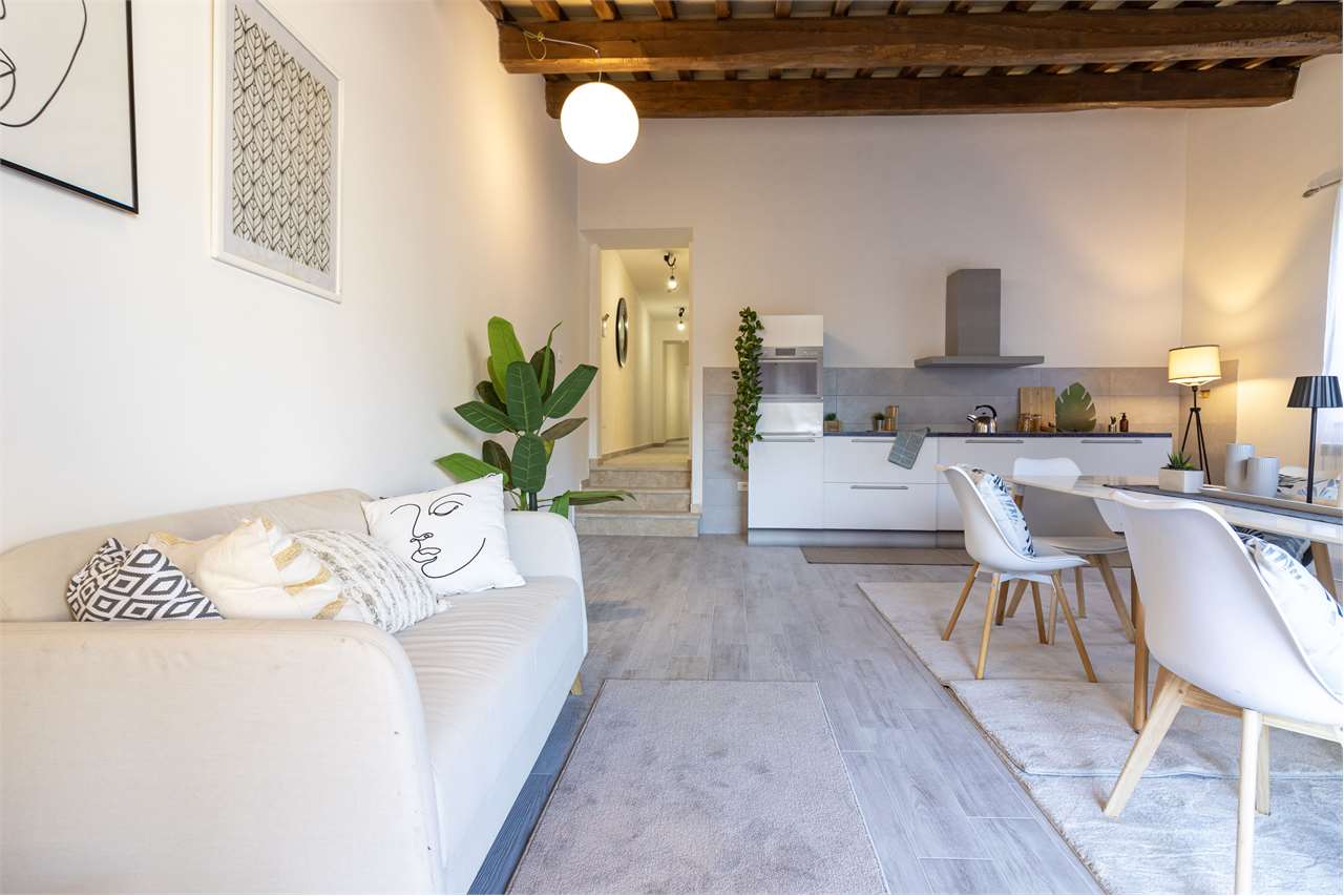 Eclusivo Duplex panoramico con ascensore, ristrutturato. — di prestigio in vendita a Spoleto — anteprima 24