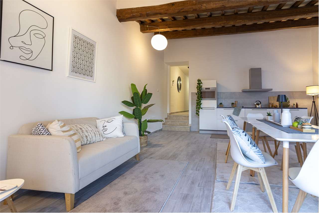 Eclusivo Duplex panoramico con ascensore, ristrutturato. — di prestigio in vendita a Spoleto — anteprima 26