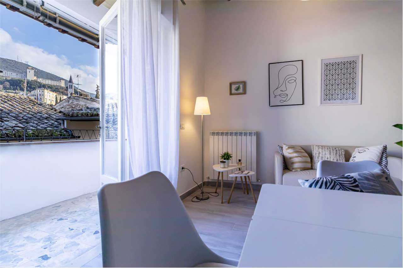 Eclusivo Duplex panoramico con ascensore, ristrutturato. — di prestigio in vendita a Spoleto — anteprima 37
