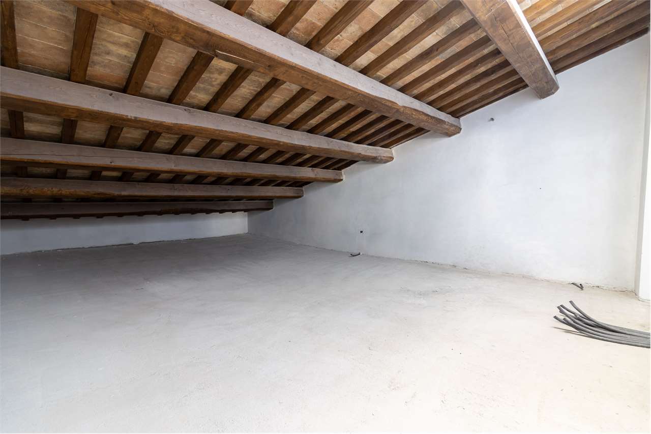 Eclusivo Duplex panoramico con ascensore, ristrutturato. — di prestigio in vendita a Spoleto — anteprima 41