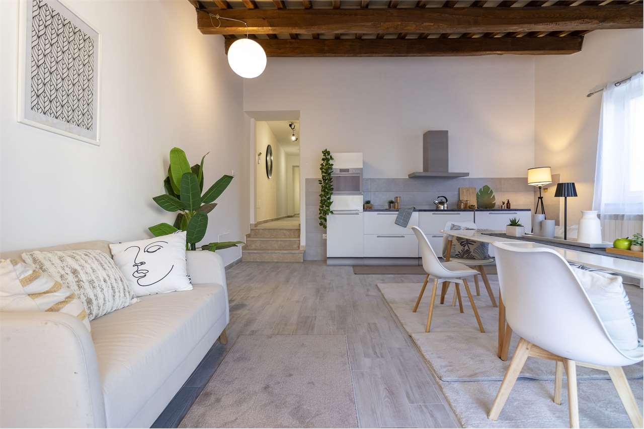 Eclusivo Duplex panoramico con ascensore, ristrutturato. — di prestigio in vendita a Spoleto — anteprima 50