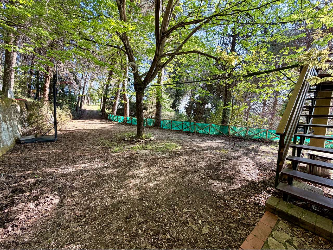 Villetta indipendente in vendita a Monte Tezio (Perugia) con giardino e bosco privato — in vendita a Perugia zona Colle Umberto I — anteprima 23