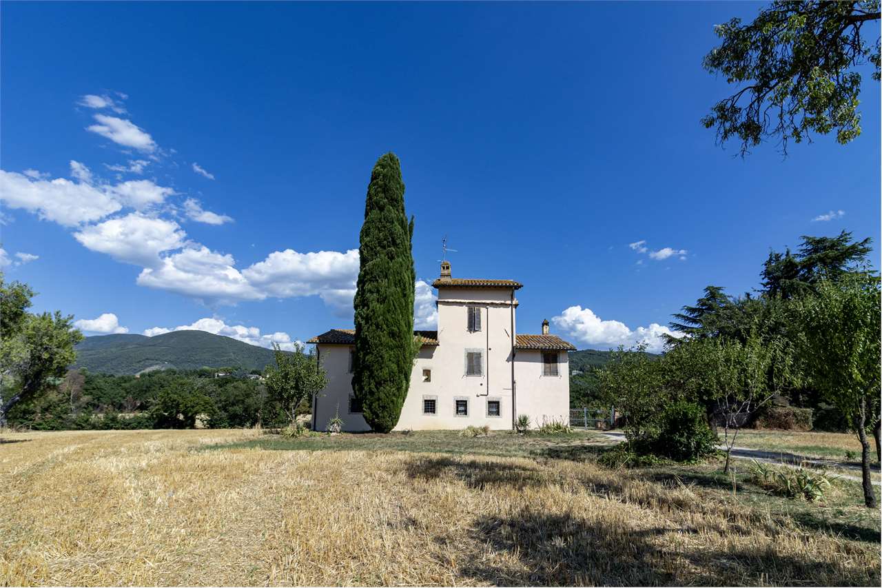 SPOLETO – VILLA STORICA DEL ‘400 CON PARCO PRIVATO — di prestigio in vendita a Spoleto — anteprima 61