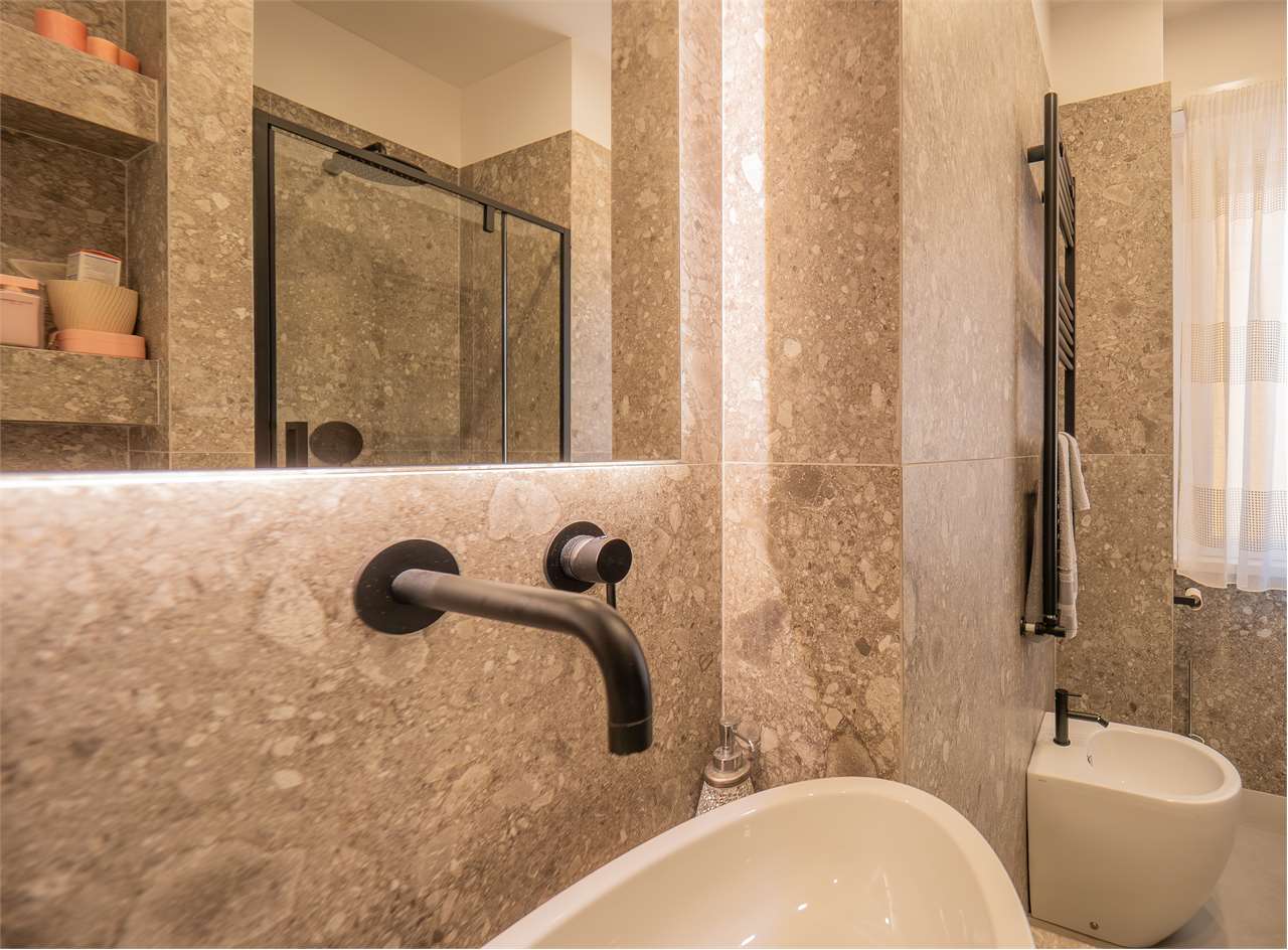 Appartamento RISTRUTTURATO con tre camere — Appartamento in vendita a Perugia zona Filosofi — anteprima 29