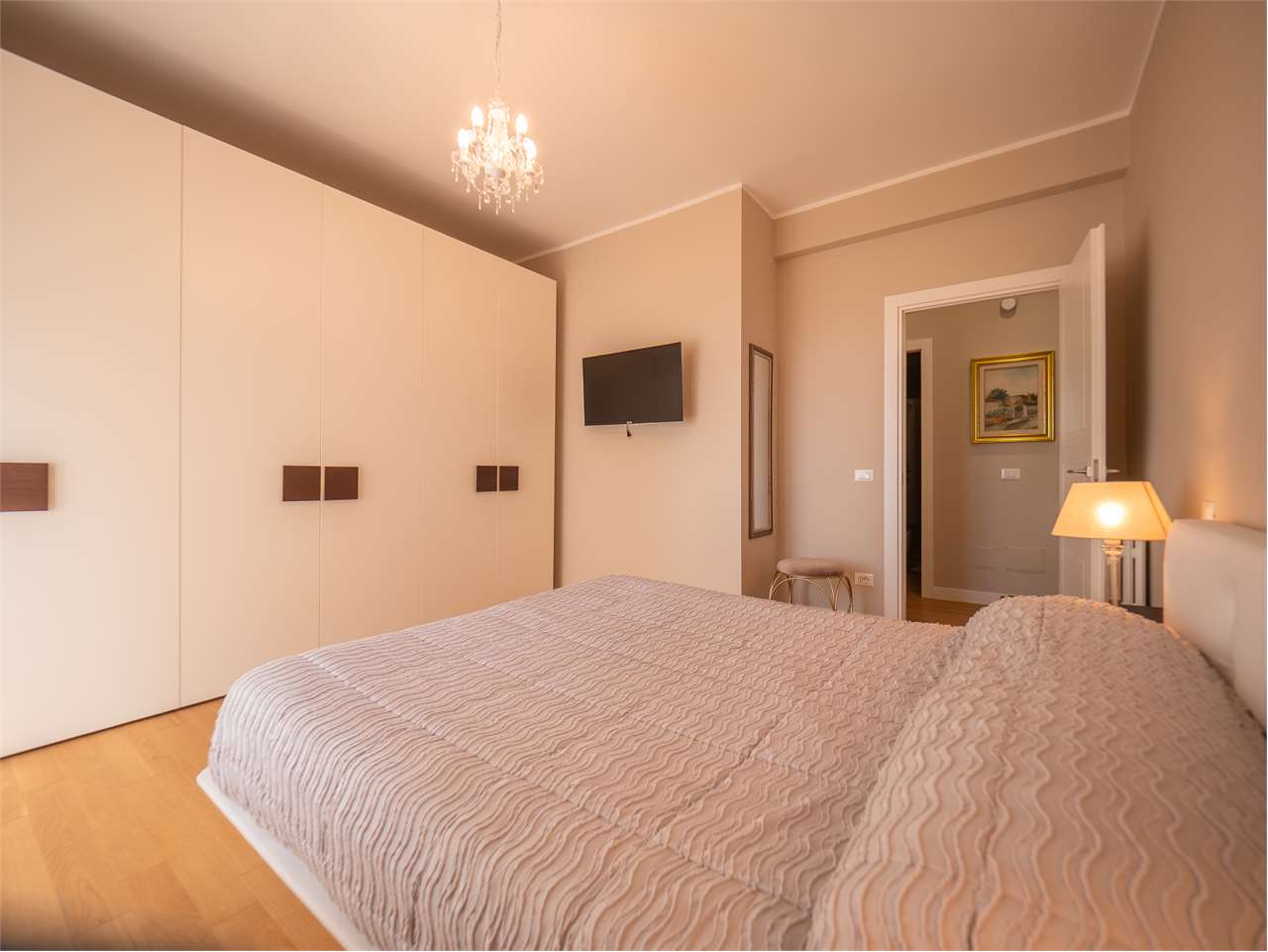 Appartamento RISTRUTTURATO con tre camere — Appartamento in vendita a Perugia zona Filosofi — anteprima 38