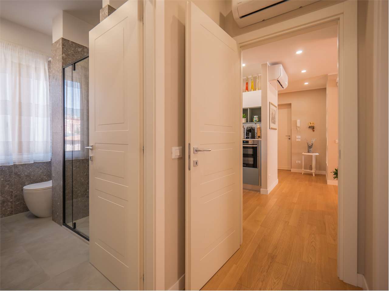 Appartamento RISTRUTTURATO con tre camere — Appartamento in vendita a Perugia zona Filosofi — anteprima 24