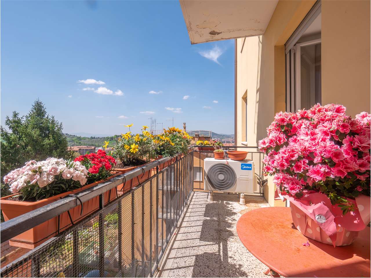Appartamento RISTRUTTURATO con tre camere — Appartamento in vendita a Perugia zona Filosofi — anteprima 13