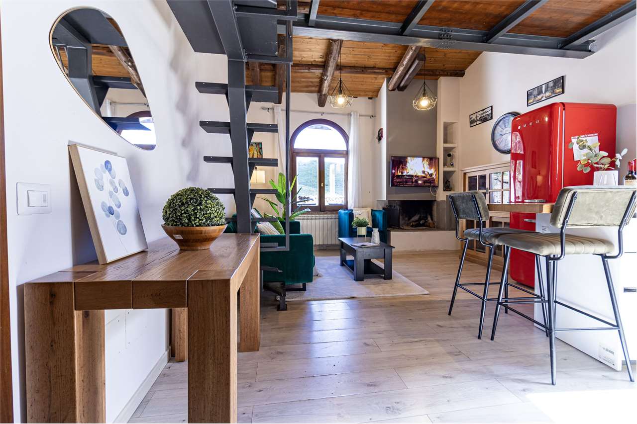 Affascinante appartamento recentemente ristrutturato in centro storico a Spoleto — in vendita a Spoleto — anteprima 26