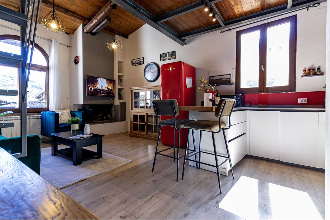 Affascinante appartamento recentemente ristrutturato in centro storico a Spoleto — in vendita a Spoleto — anteprima 28