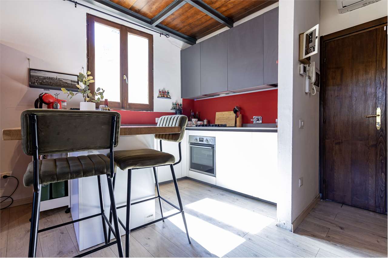 Affascinante appartamento recentemente ristrutturato in centro storico a Spoleto — in vendita a Spoleto — anteprima 30