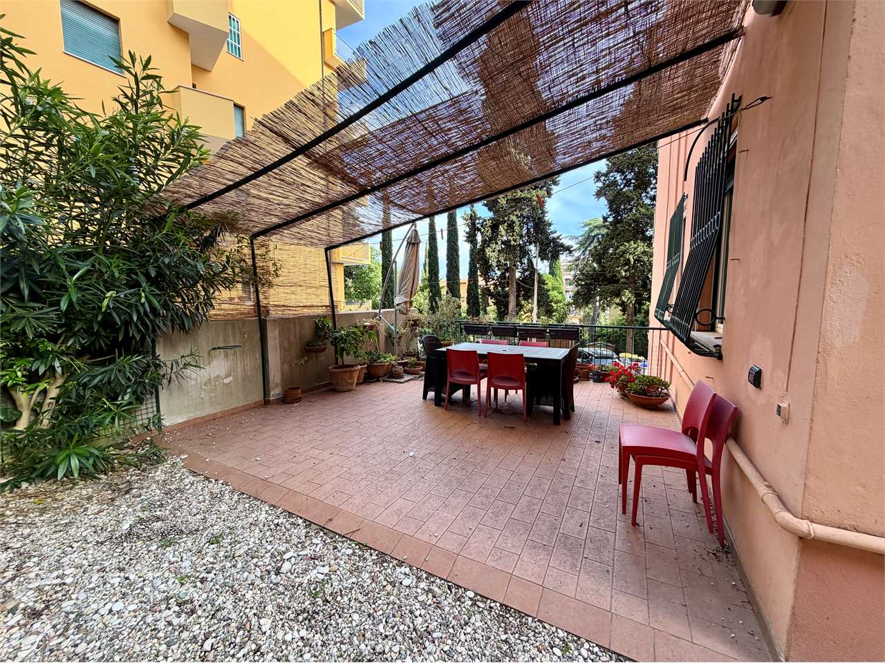 Appartamento con giardino e box auto Perugia Via Pacioli — Appartamento in vendita a Perugia zona Via XX Settembre — anteprima 23