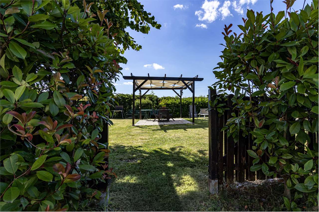 Dimora di charme in casale storico del XVIII secolo con giardino privato e garage — di prestigio in vendita a Spoleto — anteprima 18