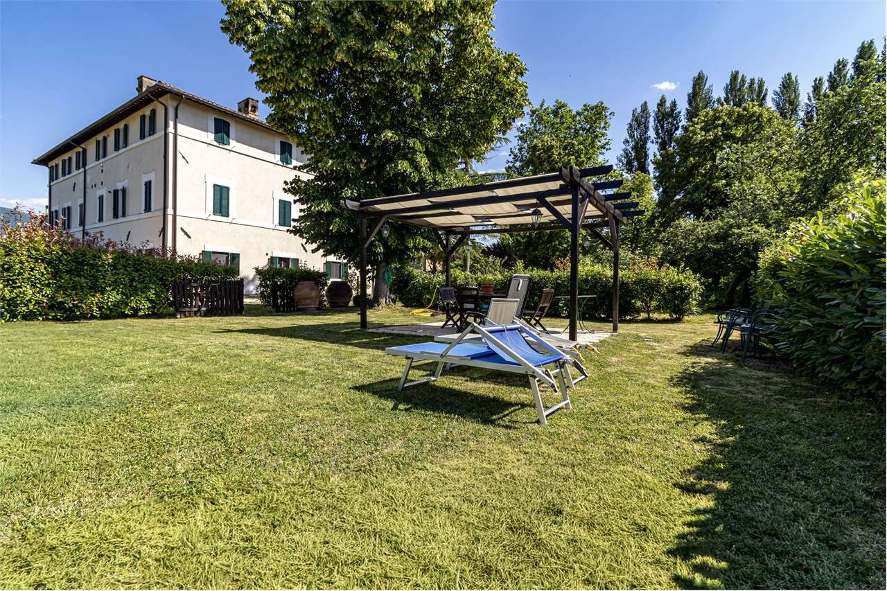 Dimora di charme in casale storico del XVIII secolo con giardino privato e garage — di prestigio in vendita a Spoleto — anteprima 24