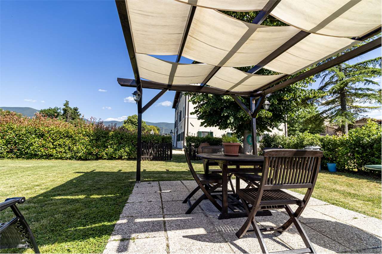 Dimora di charme in casale storico del XVIII secolo con giardino privato e garage — di prestigio in vendita a Spoleto — anteprima 29