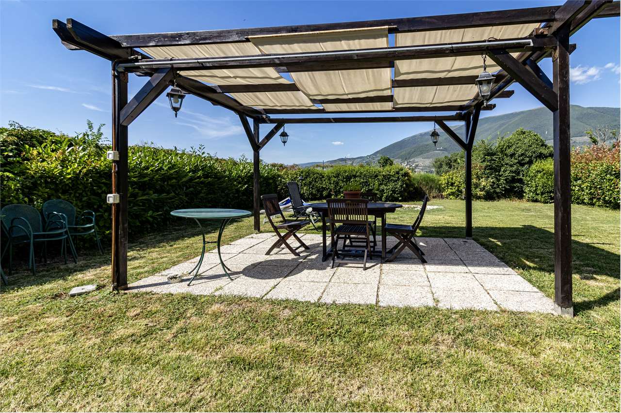 Dimora di charme in casale storico del XVIII secolo con giardino privato e garage — di prestigio in vendita a Spoleto — anteprima 30