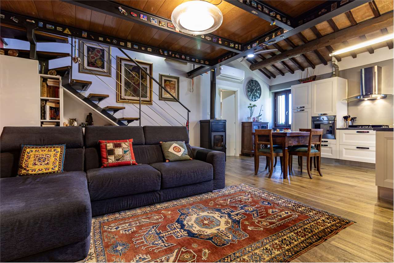 Dimora di charme in casale storico del XVIII secolo con giardino privato e garage — di prestigio in vendita a Spoleto — anteprima 40