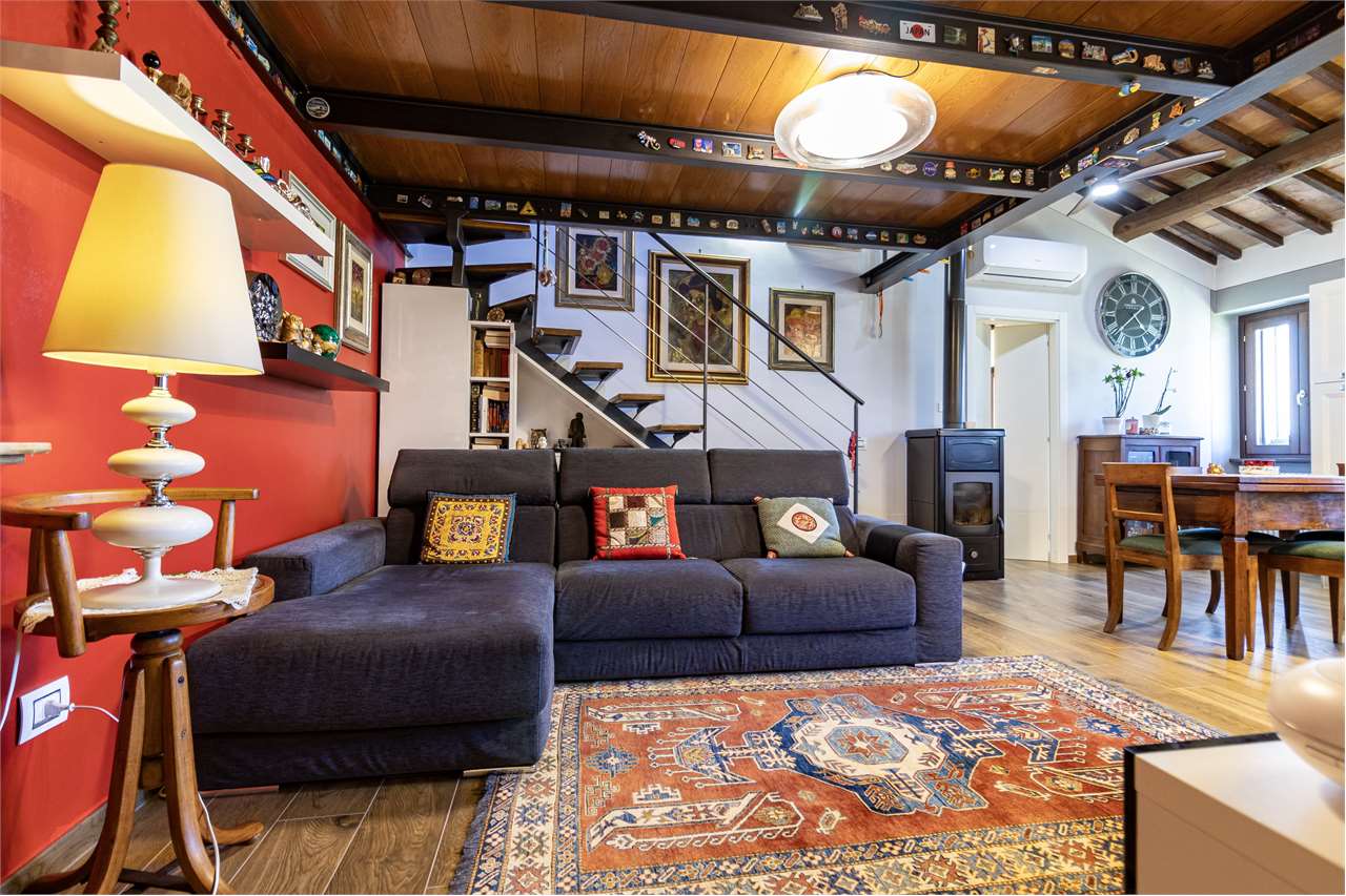 Dimora di charme in casale storico del XVIII secolo con giardino privato e garage — di prestigio in vendita a Spoleto — anteprima 41