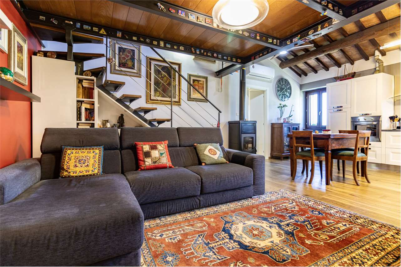 Dimora di charme in casale storico del XVIII secolo con giardino privato e garage — di prestigio in vendita a Spoleto — anteprima 42
