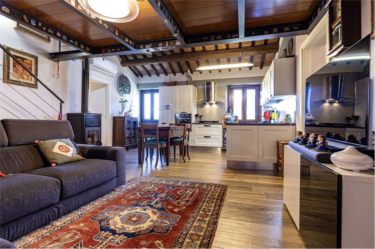 Dimora di charme in casale storico del XVIII secolo con giardino privato e garage — di prestigio in vendita a Spoleto — anteprima 45