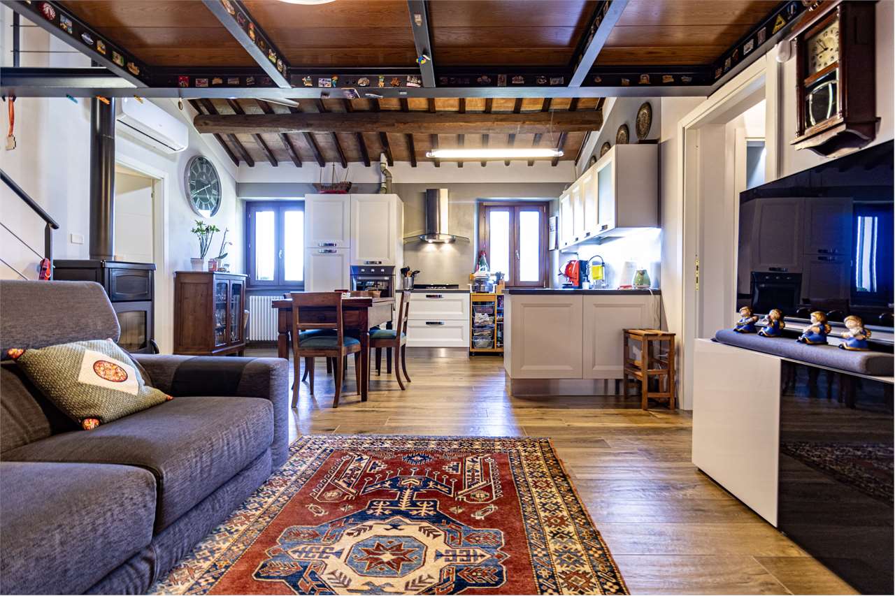 Dimora di charme in casale storico del XVIII secolo con giardino privato e garage — di prestigio in vendita a Spoleto — anteprima 46