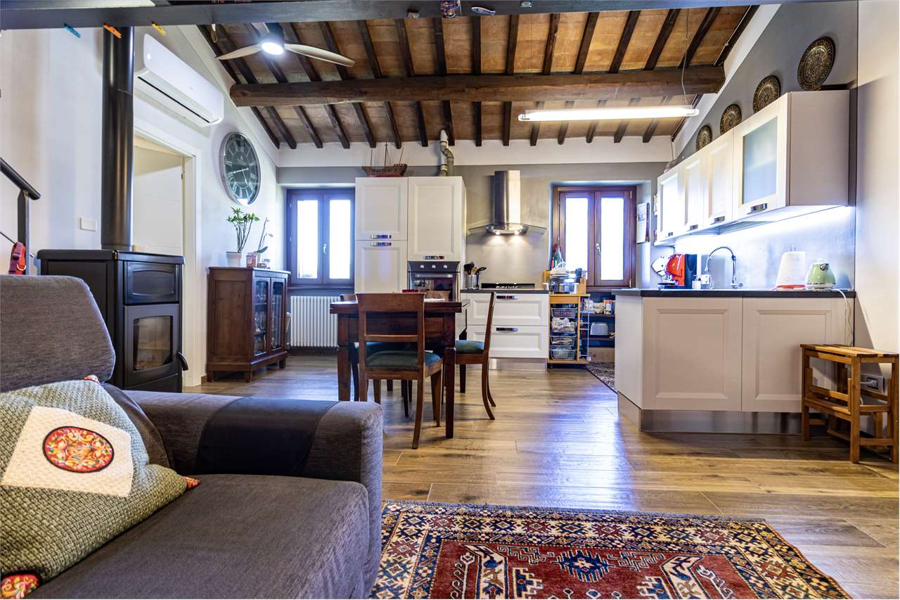 Dimora di charme in casale storico del XVIII secolo con giardino privato e garage — di prestigio in vendita a Spoleto — anteprima 47