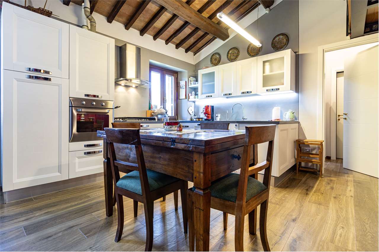 Dimora di charme in casale storico del XVIII secolo con giardino privato e garage — di prestigio in vendita a Spoleto — anteprima 52