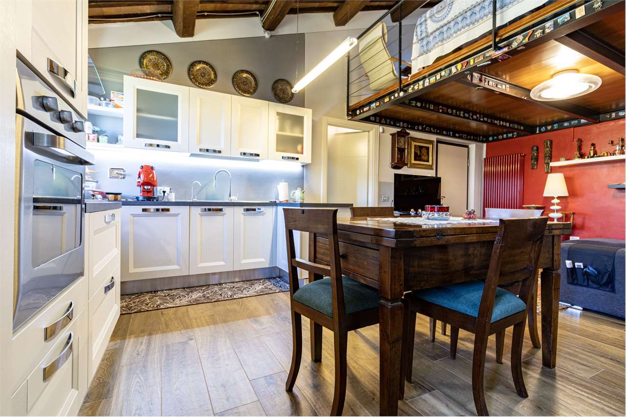 Dimora di charme in casale storico del XVIII secolo con giardino privato e garage — di prestigio in vendita a Spoleto — anteprima 55