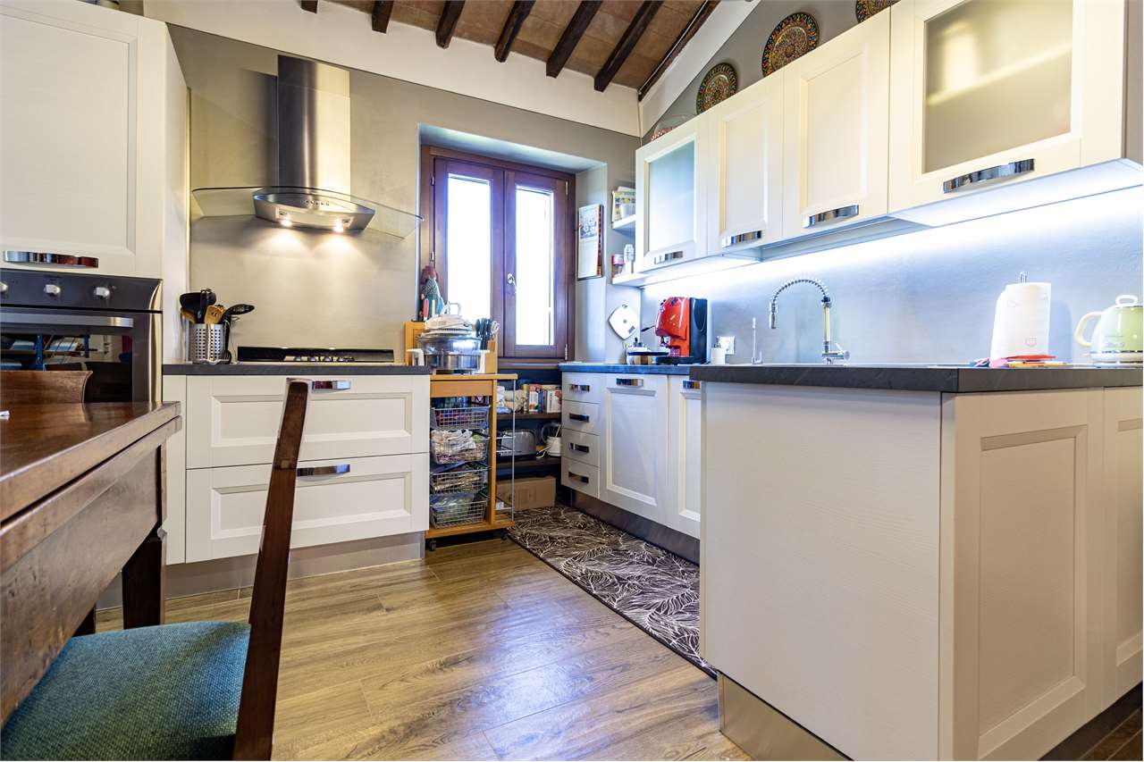 Dimora di charme in casale storico del XVIII secolo con giardino privato e garage — di prestigio in vendita a Spoleto — anteprima 57